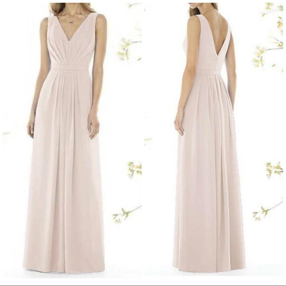 Social Bridesmaids Dress Matte Chiffon Blush  dress Size 12.